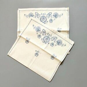 Embroidered oversize towels, Vintage lightweight table runner